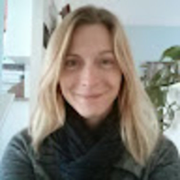 Meet your Posher, Laura - Picture 1 of 1